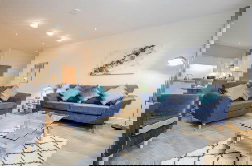 Foto 57 - Luxury 2 Bedroom Apartments with Parking