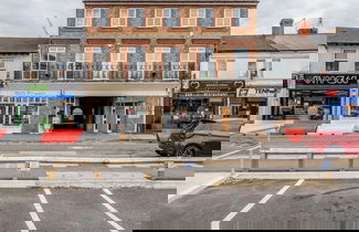 Foto 1 - Luxury 2 Bedroom Apartments with Parking