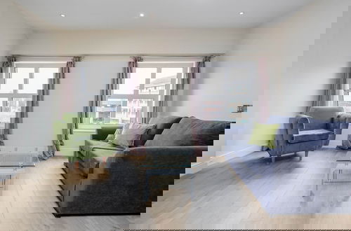 Foto 68 - Luxury 2 Bedroom Apartments with Parking