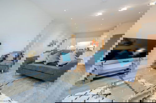 Foto 64 - Luxury 2 Bedroom Apartments with Parking