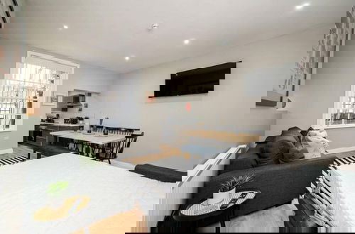 Photo 32 - Host Apartments Picasso s Place I
