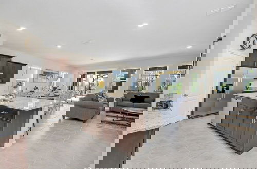 Foto 18 - 6 Bed 4 Bath Solterra Beautiful Home! 6 Bedroom Villa by RedAwning