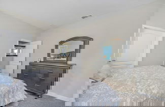 Foto 2 - 6 Bed 4 Bath Solterra Beautiful Home! 6 Bedroom Villa by RedAwning