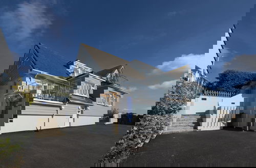 Photo 1 - Mawgan Porth Apartments