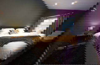 Foto 1 - Liverpool City, Fairfield Duplex Suite