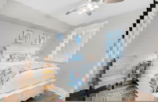 Photo 3 - Azure #407