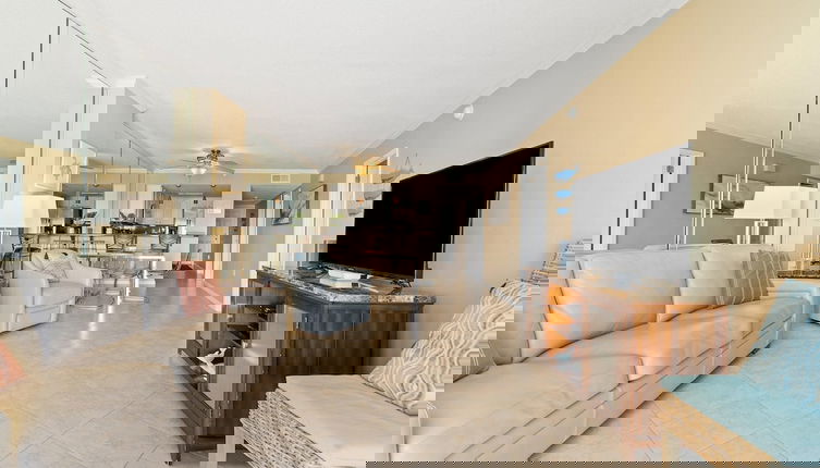 Foto 1 - Ocean Breeze East 703