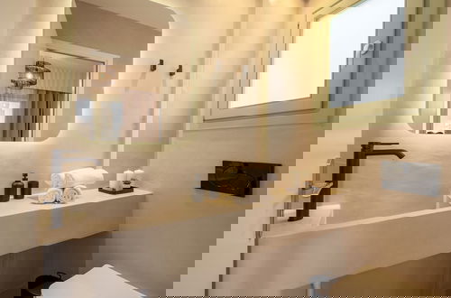 Foto 9 - Sugarwhite Suites