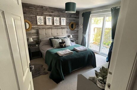 Photo 2 - Beautiful 2-bed Apartment in Rhosneigr