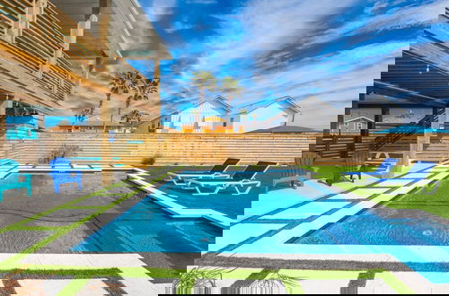 Foto 57 - Glory Daze - Private Pool! Beach Gear Credit Included!