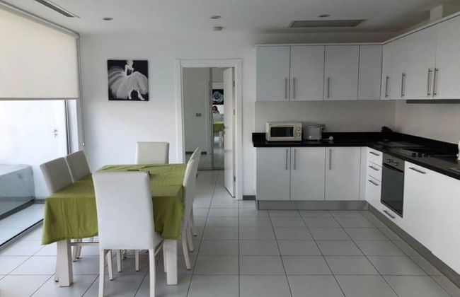 2 Bed Penthouse Apartment With Stunning Sea View - Photo 9
