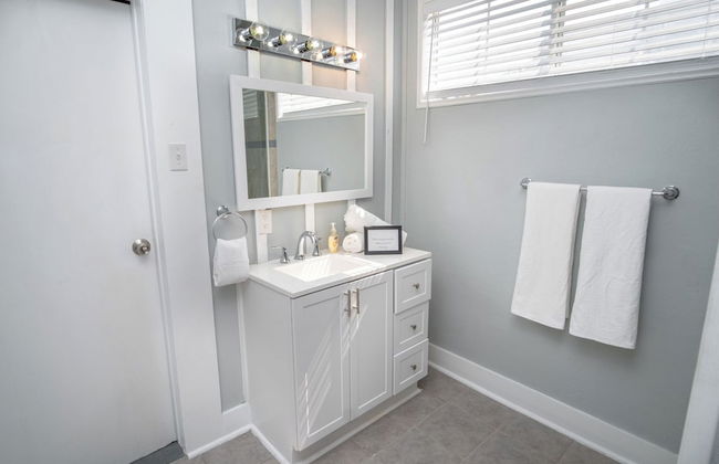 Classic 1br/1ba Charming Apt w/ Modern Upgrades - Foto 10