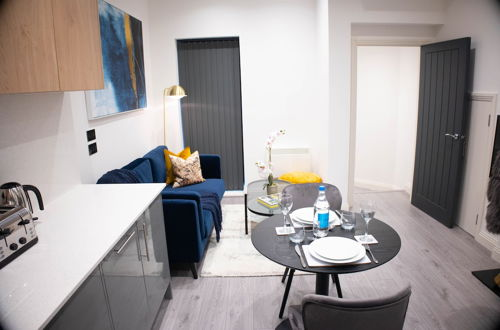 Photo 16 - Premium 1 Bed Serviced Apartment in Greater London