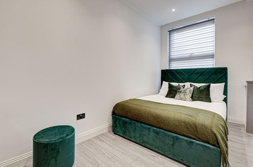 Photo 8 - Premium 1 Bed Serviced Apartment in Greater London