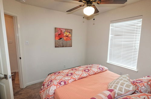 Photo 3 - 3Bdrm 2Bath 5Beds - IAH Airport, Humble