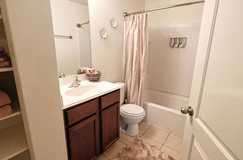 Photo 7 - 3Bdrm 2Bath 5Beds - IAH Airport, Humble