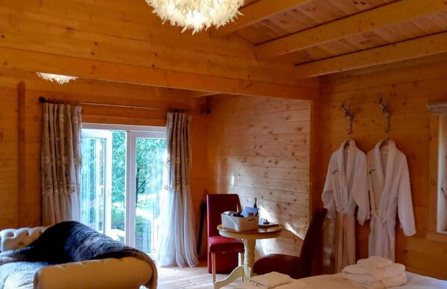 Swan Lodge With Hot Tub, Sauna and Treatments - Foto 2
