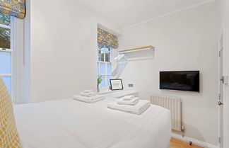 Photo 3 - Trendy 1 Bedroom Apartment in the Heart of London