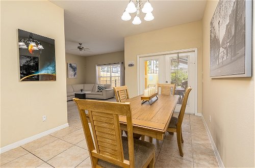 Photo 16 - Stunning Townhome With Private Pool Close to Disney by Redawning