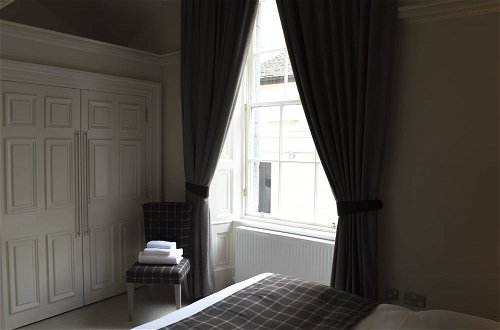Photo 10 - Dreamhouse at Blythswood Apartments Glasgow