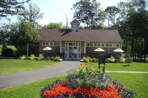 Photo 3 - Pocono Mountain Villas by Exploria Resorts