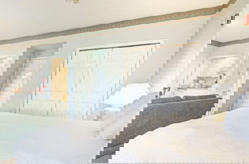 Photo 19 - Pocono Mountain Villas by Exploria Resorts