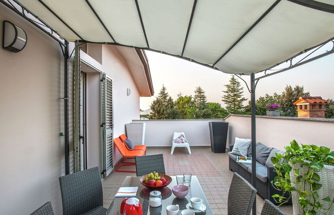 Sunny Stay in Tavullia Hills - Photo 24