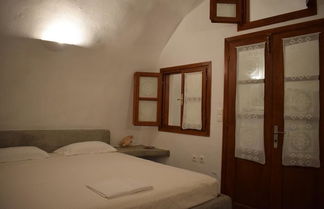 Foto 3 - Tzannis Cave House