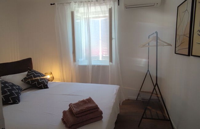 Stunning 2-bed House in Jezera With Sea Views - Foto 2