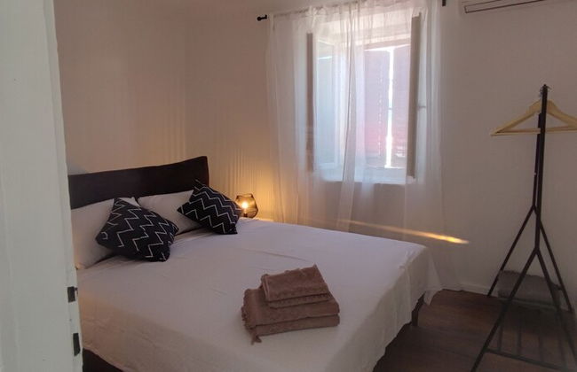 Stunning 2-bed House in Jezera With Sea Views - Foto 6