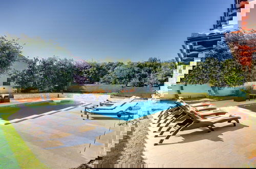 Foto 19 - Detached Villa With Swimming Pool in the South of Istria Near the Sea