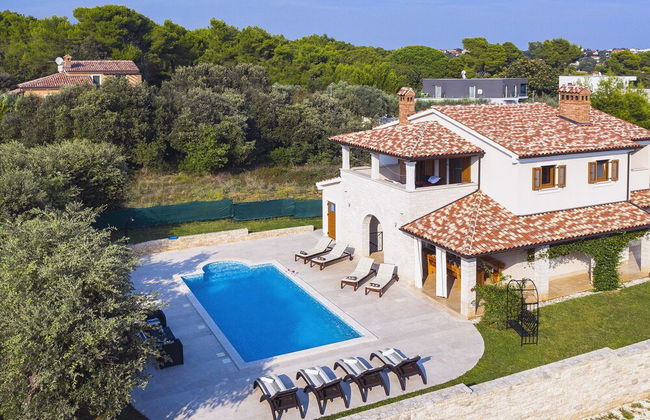 Detached Villa With Swimming Pool in the South of Istria Near the Sea - Foto 23