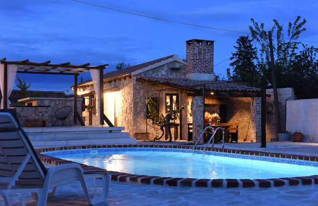 Villa Palace - Foto 1