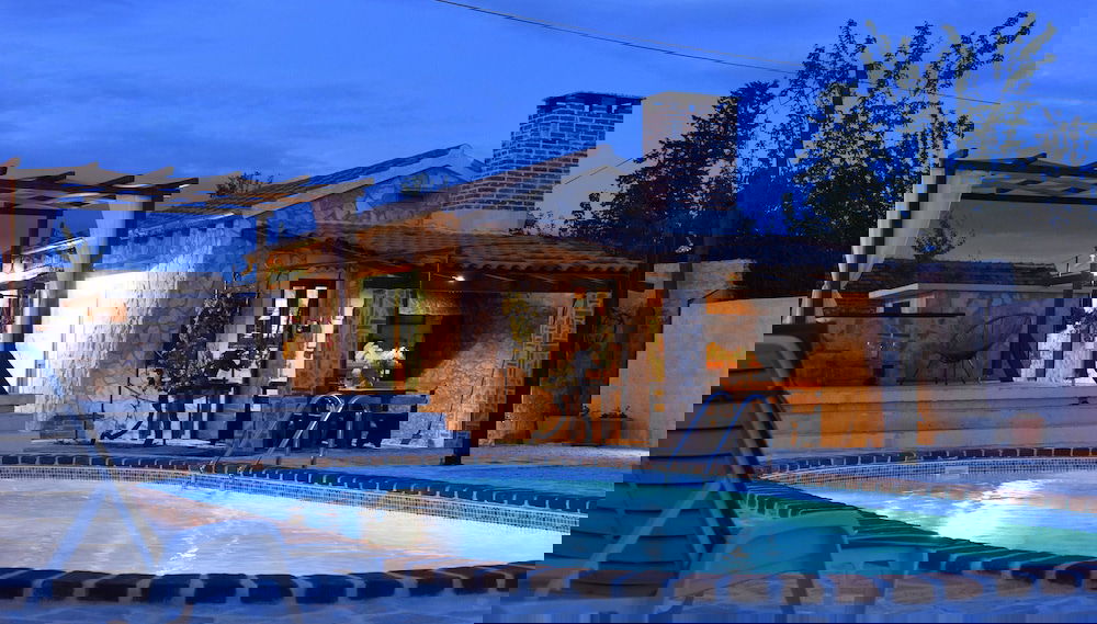 Primary image