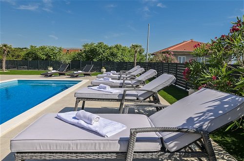 Photo 22 - Luxury Villa Horizon with Private Pool