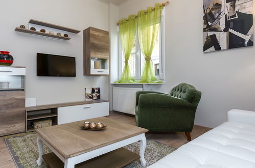 Photo 10 - Vintage Apartment in the heart of Plaka