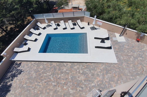 Foto 1 - Poolside Hideout Apartments