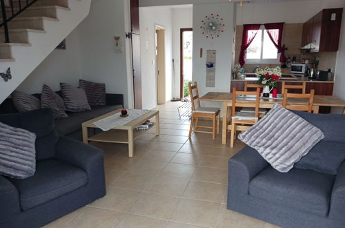 Photo 12 - Beautiful 2-bed House in Mandria, Paphos