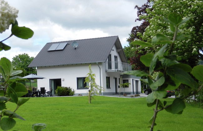 Serene Villa in Kstelberg near Lake & Watersports - Foto 1
