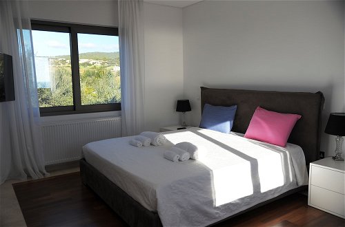 Photo 15 - Luxury 6 Bedroom Villa With Privet Pool in Paphos