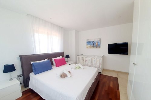 Photo 10 - Luxury 6 Bedroom Villa With Privet Pool in Paphos