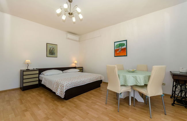 Apartments Jakov - Photo 8