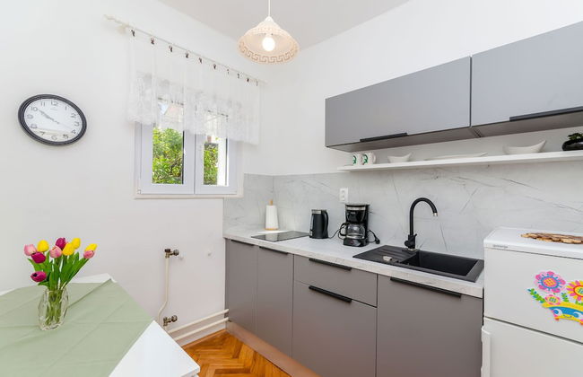 Apartments Jakov - Photo 1