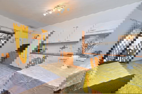 Photo 17 - Apartment 417