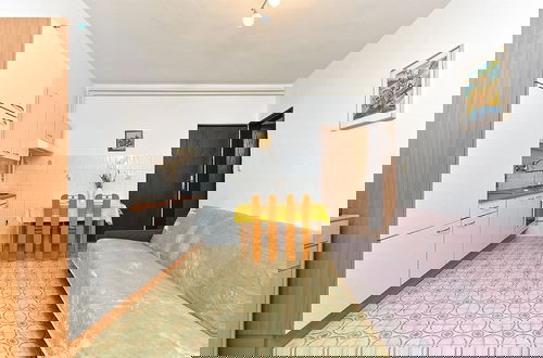 Photo 12 - Apartment 417
