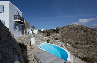 Foto 2 - Villa Azurite With Heated Pool by Diles Villas