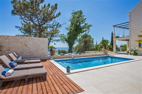 Foto 45 - Luxury Villa Dolce Vita with Pool