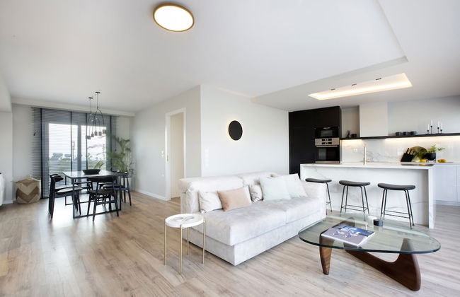 Supreme Luxury Suites by Athens Stay - Photo 27
