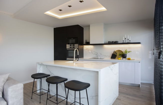 Supreme Luxury Suites by Athens Stay - Photo 20