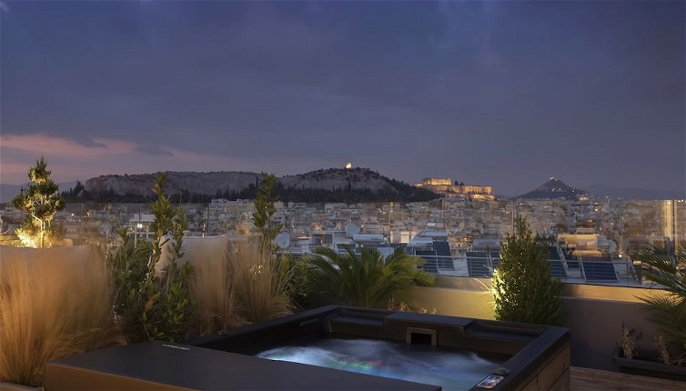 Photo 1 - Supreme Luxury Suites by Athens Stay